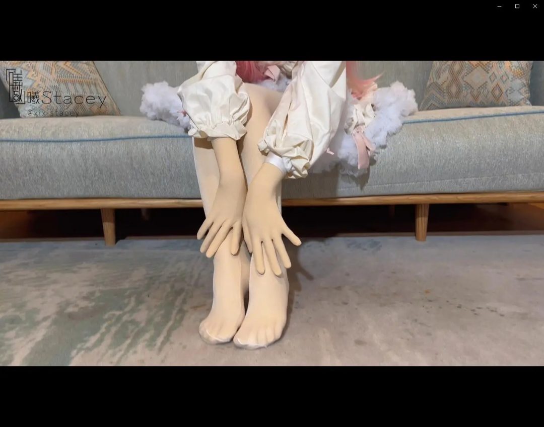 曦曦Stacey之Kigurumi dollmask娃娃头zentai搭配公主裙光泽白丝甜美不失性感：腿控足控福利????这个白丝脚脚真的很难让人把持住啊-1