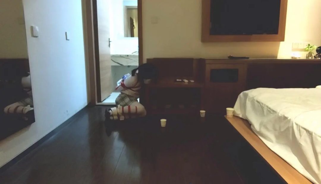 捆绑 x 捡杯子-3
