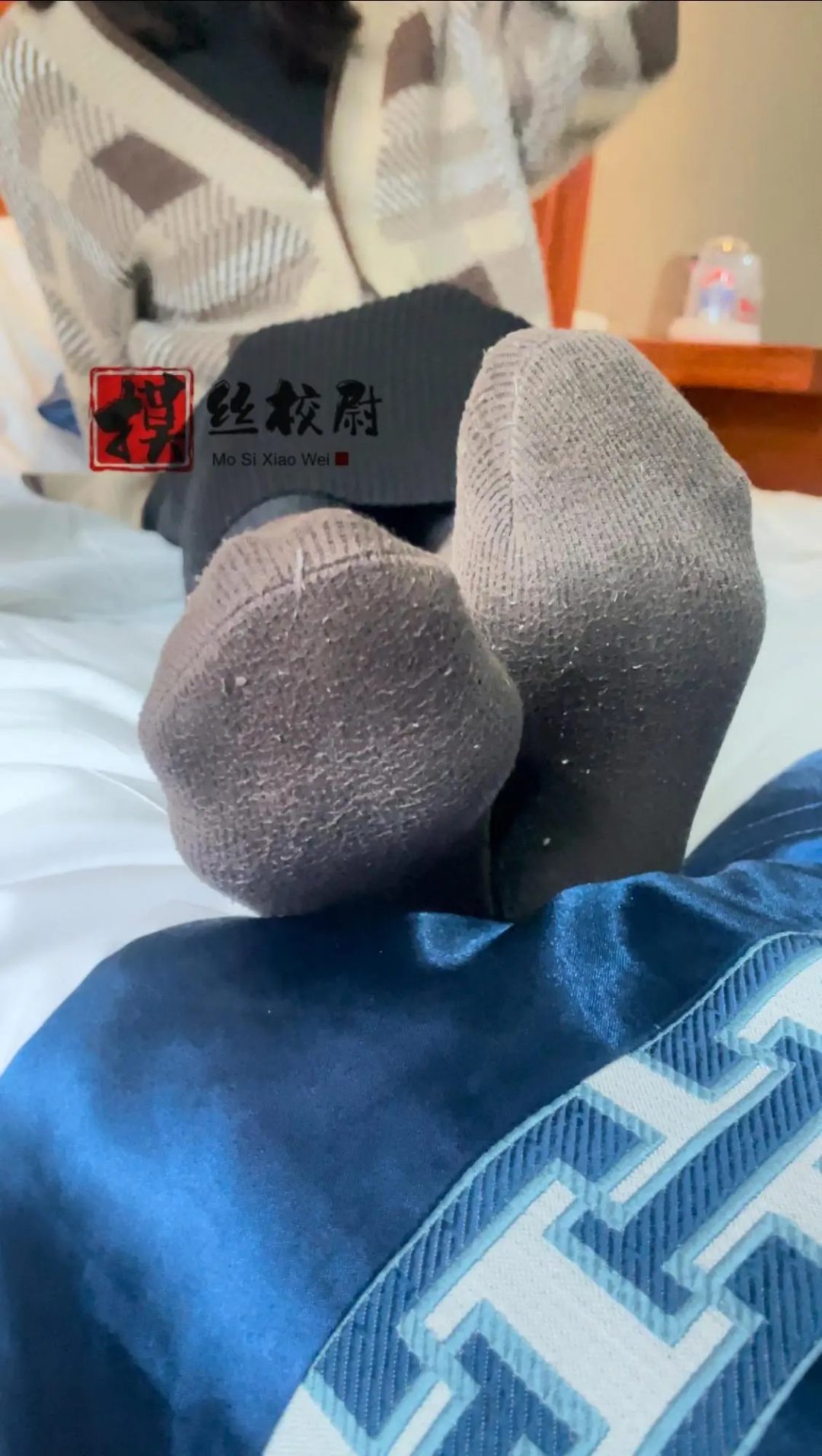 送素人老师回家途中.车内舔足闻袜！-10