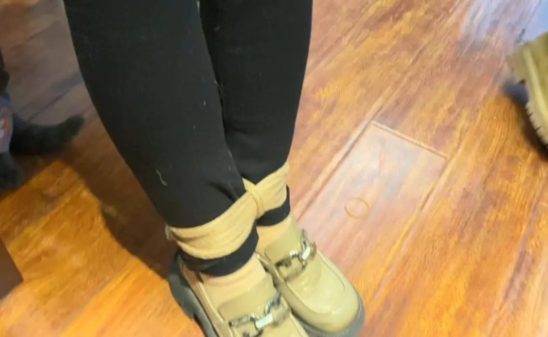 女大学生体验绑架 捆绑 放置-1