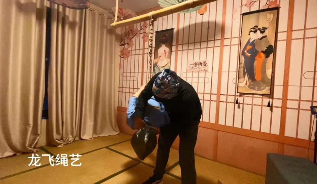 一开始开心体验，吊傅 最后痛苦的说不出话来 短暂晕厥-7