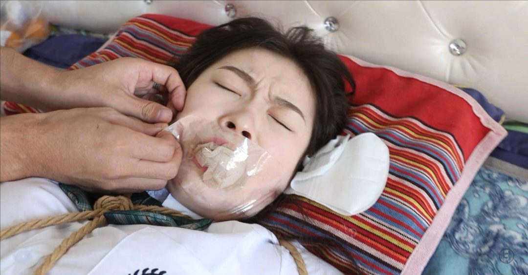 DID剧情片《变态继兄》（上）可怜女孩被继兄秘密囚禁家中折磨逼问-7
