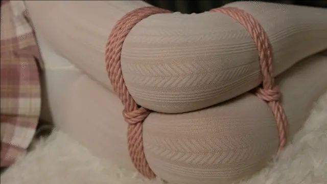 jk妹妹初次体验绳缚-4