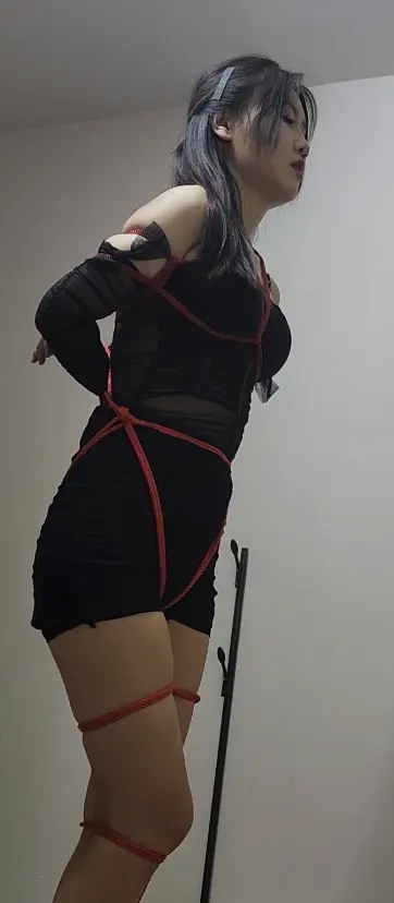 新人小染绝美身材、日式捆绑、驷马、挣扎-3