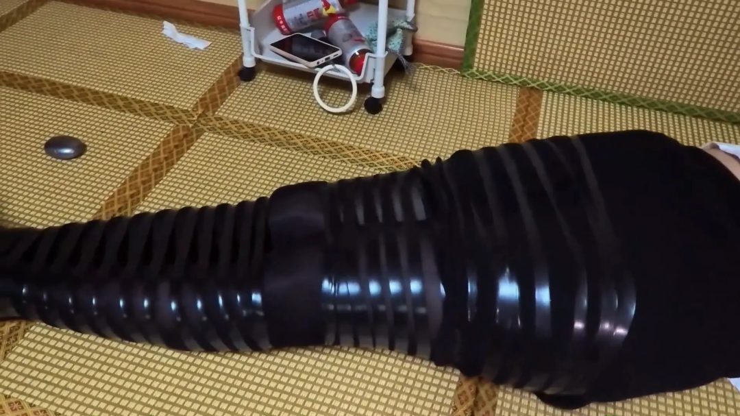 黑色绝缘胶带密集捆绑！上-2