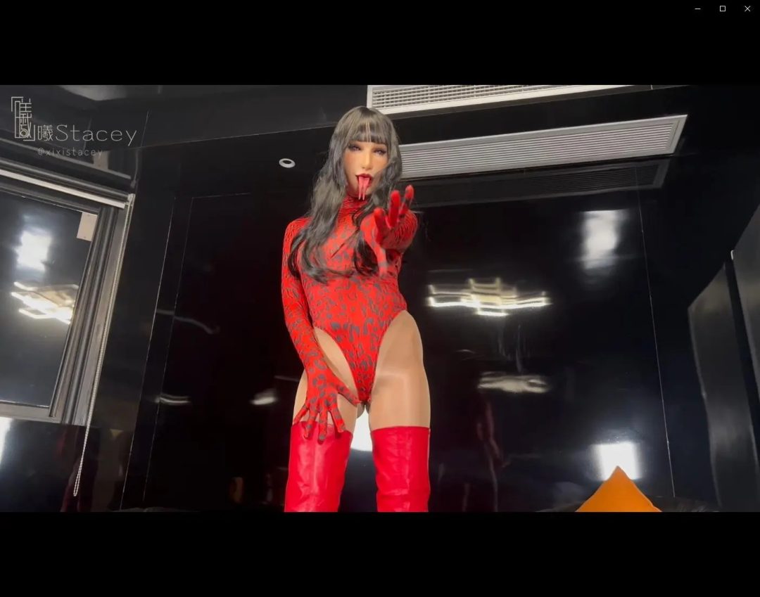 曦曦Stacey之Femalemask火红连体衣长靴光泽袜蛇蝎美人，绝对领域吐舌抚摸极致诱惑-3