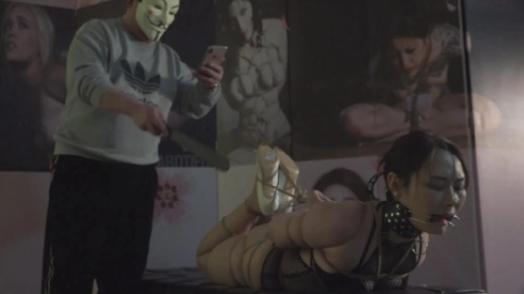 逍遥精拍作品《字母圈下集》，欲望是无线膨胀的，永远是更年轻貌美的好。-5