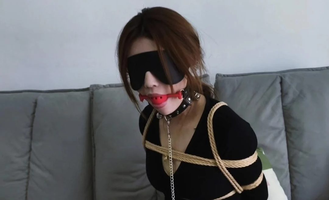 【禾一原创】（私人订制）《崩溃的卧底》卧底在执行任务中被出卖，被进行折磨 放置 想-2