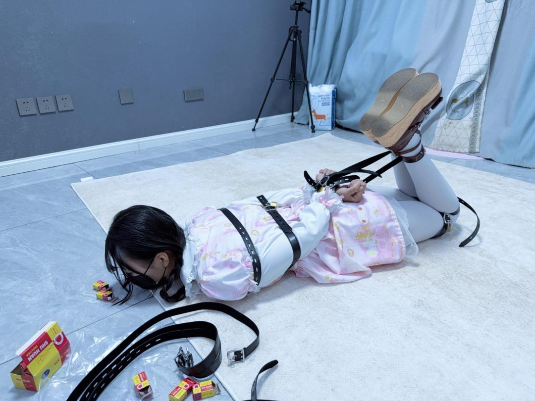【咕咕】lo娘の逃生挑战!萝莉限时逃脱游戏!90秒未解开追加束缚,失败放弃则接受体罚,否则永不解开-6 【咕咕】lo娘の逃生挑战!萝莉限时逃脱游戏!90秒未解开追加束缚,失败放弃则接受体罚,否则永不解开-6