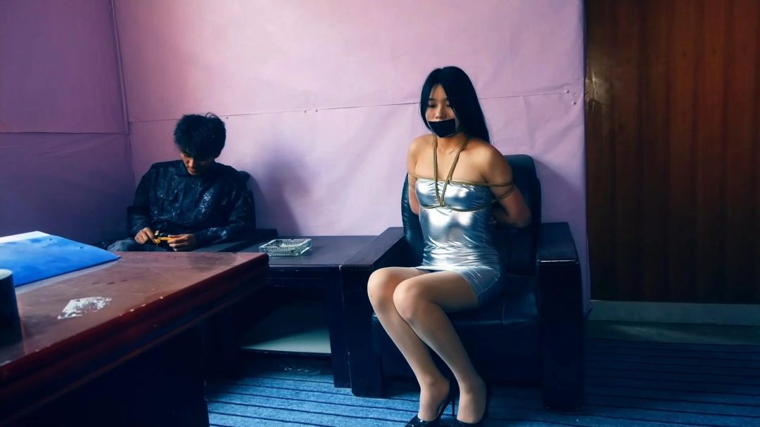 神奇女不归路 第二集-8