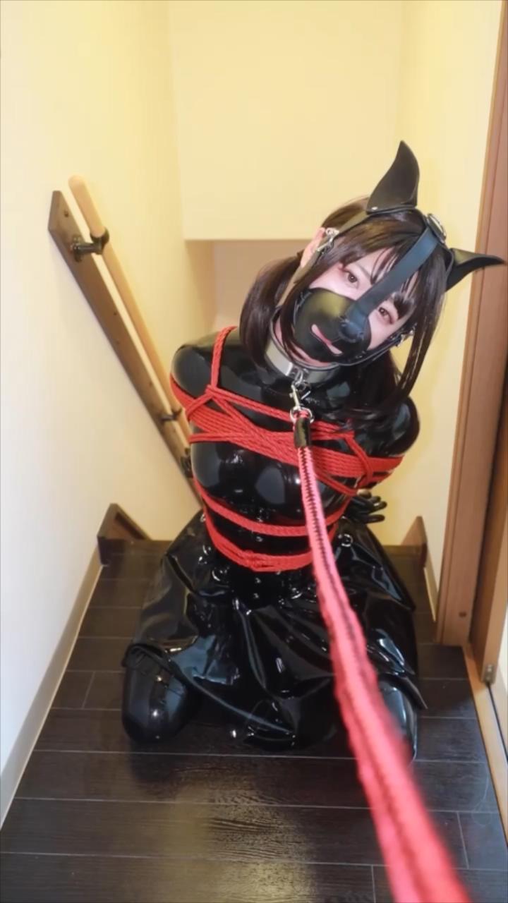 胶衣少女 红绳配胶衣-4
