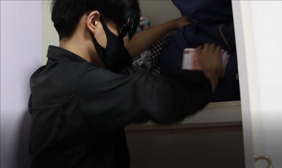 丝袜中的旗袍女-3