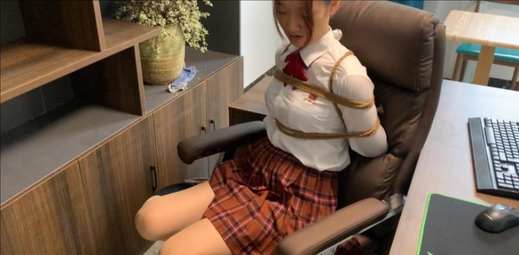 约拍纪实02 学生装丝袜TK-1