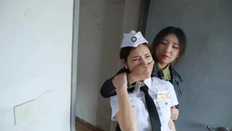 山村工作室 女特务之突袭档案室（二）-1