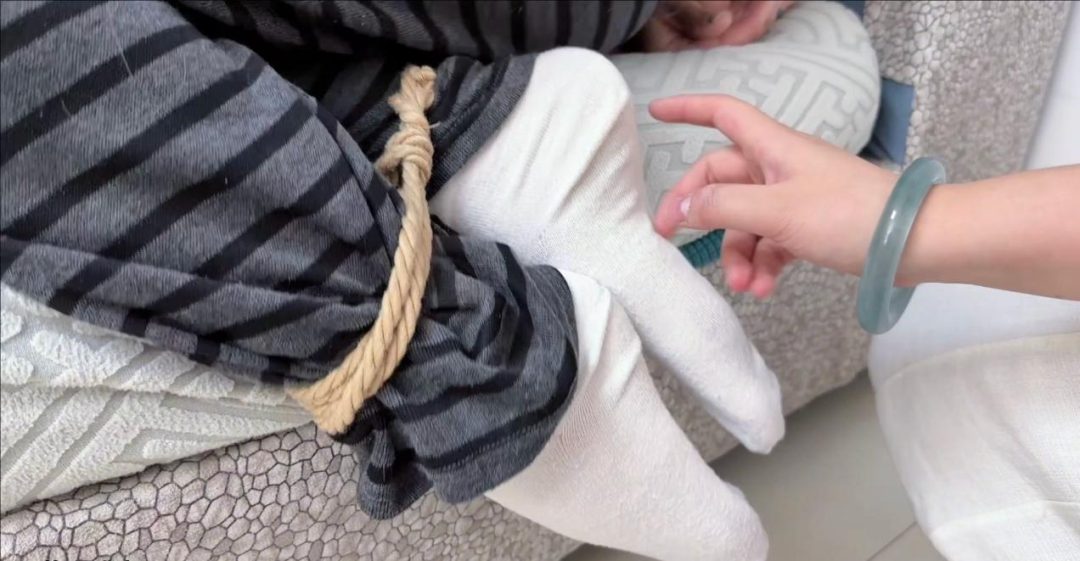 【紫色心情】思琪 粉色口球 驷马tk 闻臭袜臭鞋 胶带封嘴 原味堵嘴-7