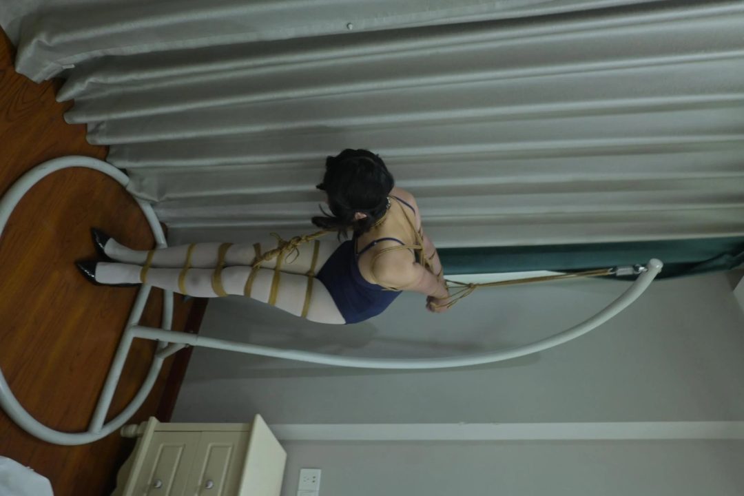 晓楠定拍放置（捆绑+挣扎+堵嘴+蒙眼）-1
