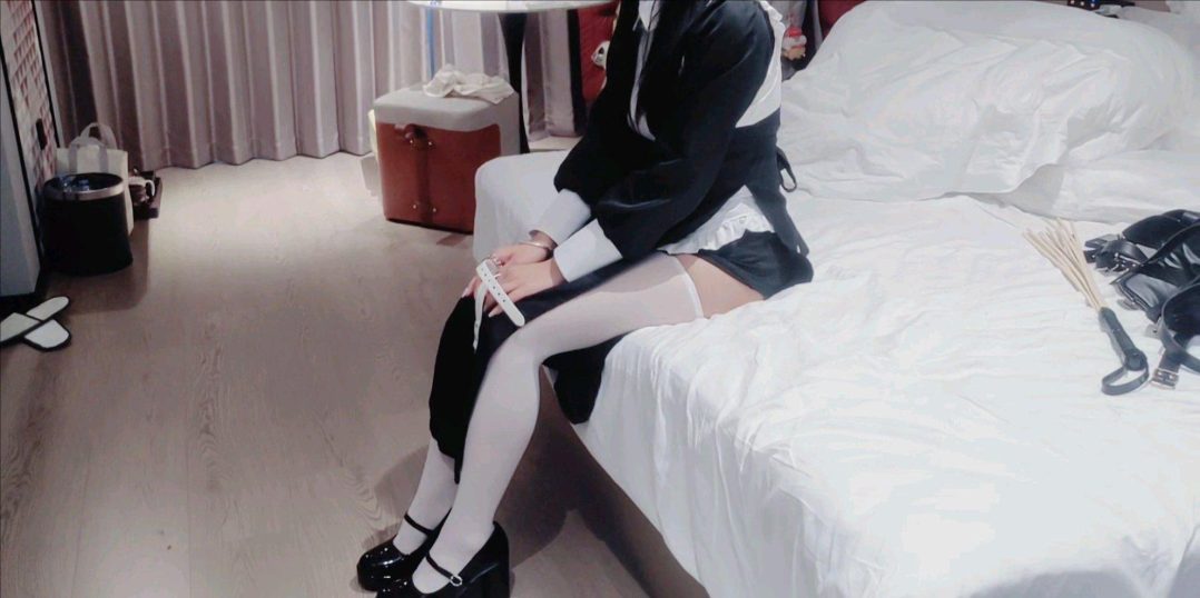 小鸟cos修女首次尝试k9套装-1