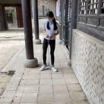影视城中的10金重镣女孩