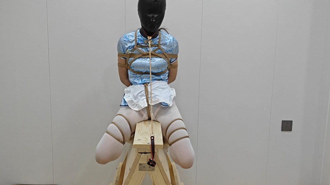 小九妹子的木马调教 木马调教 sp 胶带 m腿缚 后手缚-4