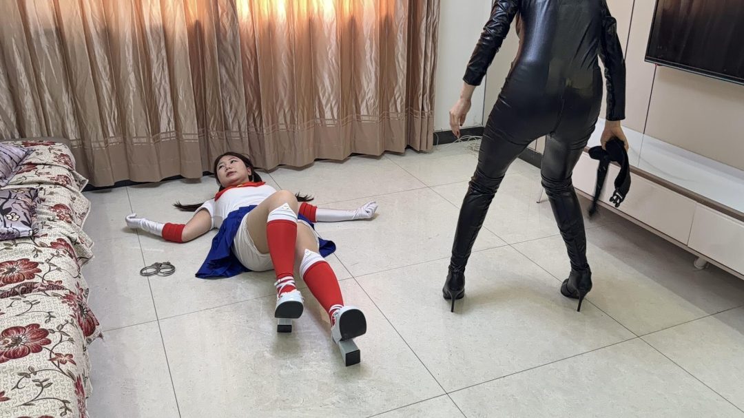 魔法少女与黑寡妇决战之巅 五花，驷马，手脚拷 口球堵嘴-2