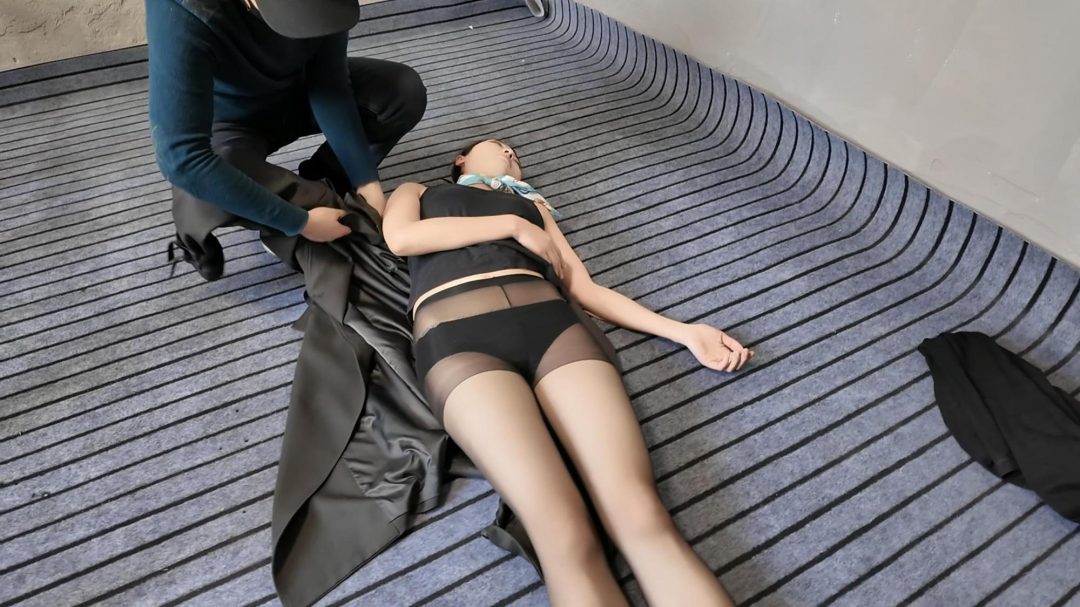 绳戏 女经理被袭-3