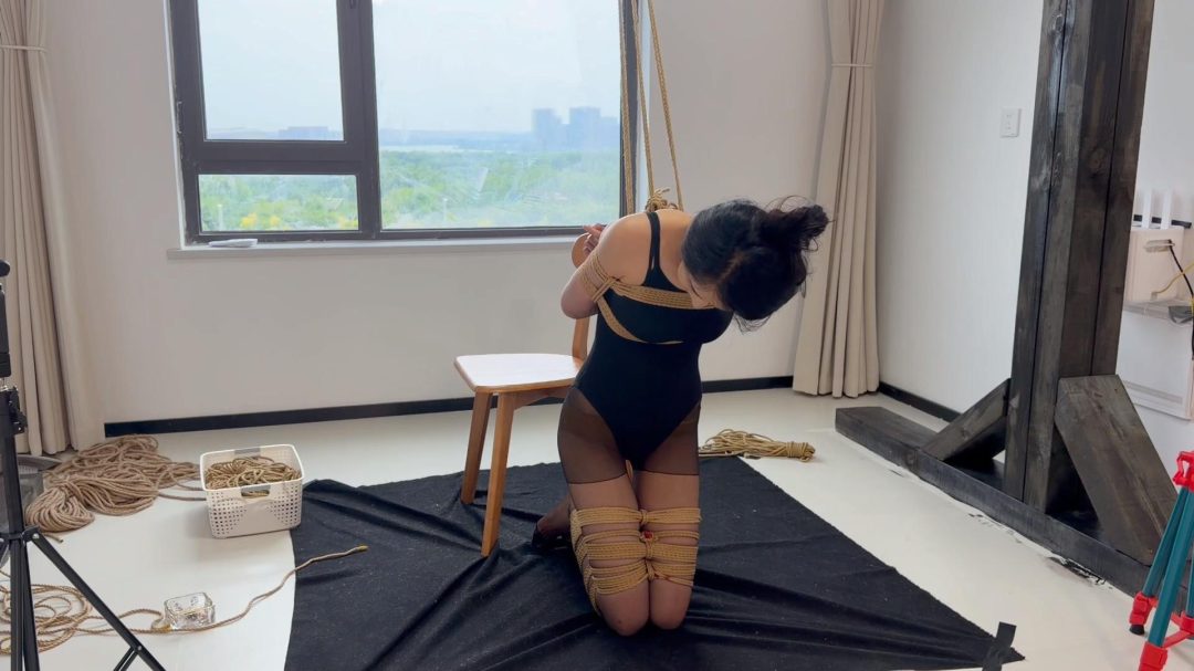 【胖竹子】【以安】黑丝舞蹈生的劫难 古典派后手缚加并腿椅子缚 下-3