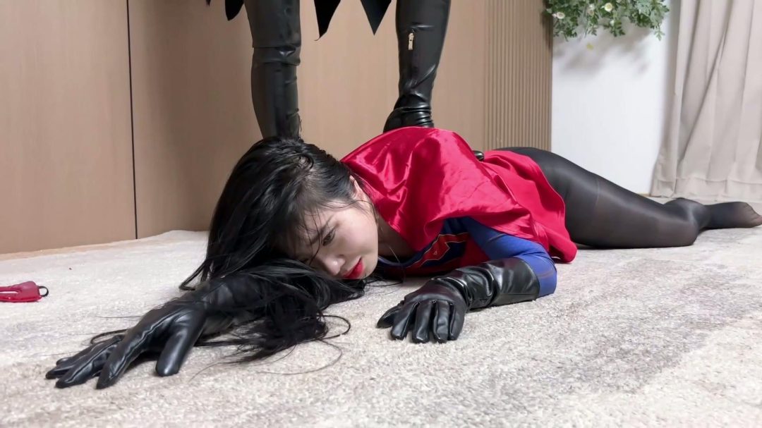 女英雄研究所 [李然 吴晗]女超人惨败:女魔王的凌辱 正片 双女超人上集-13