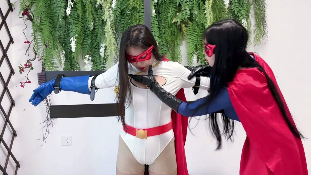 女英雄研究所 [李然 吴晗]女超人惨败:女魔王的凌辱 正片 双女超人上集-5