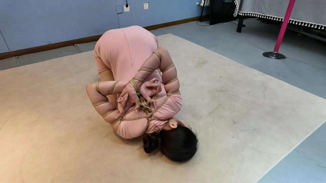 佳佳五花跑步机-5