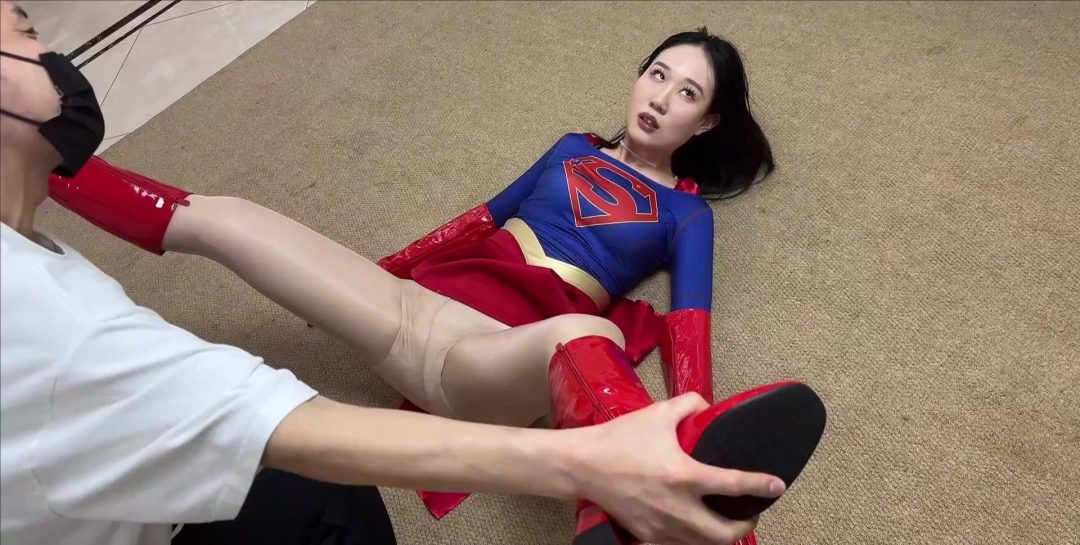 女超人-3