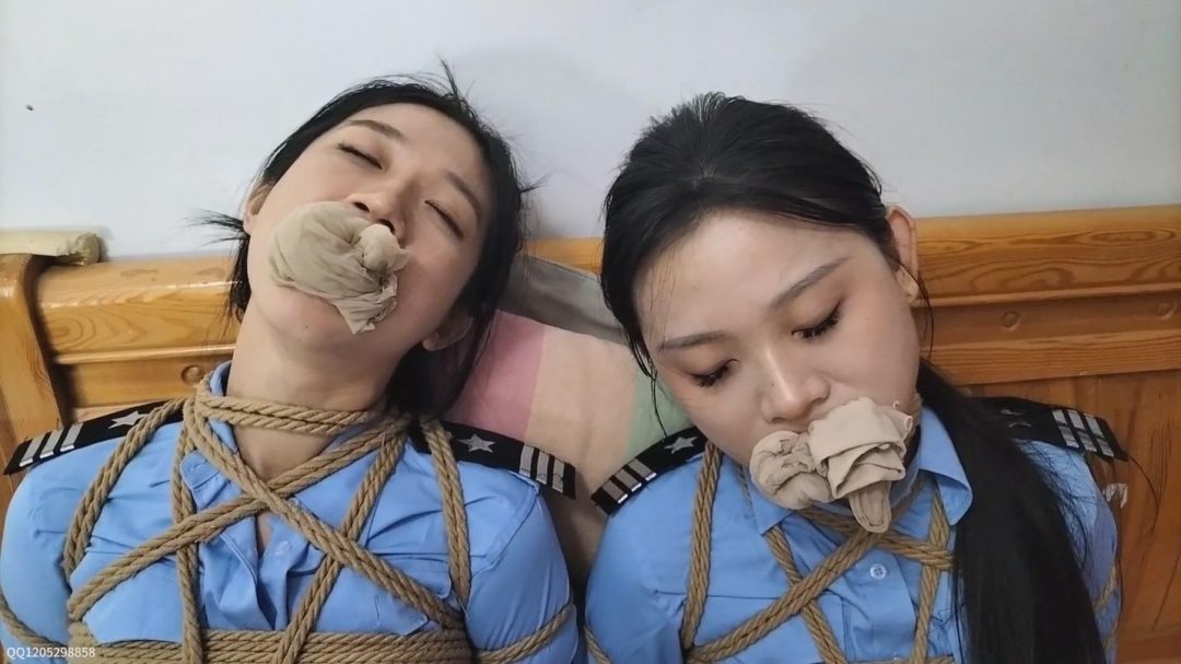 精致定拍《小学妹和女探员》中-2