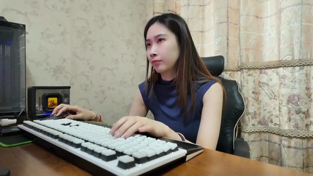 尤物收藏夹·南清·加班可得小心咯！-1