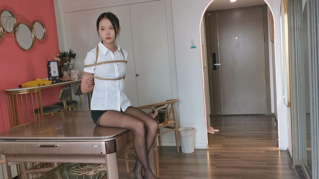 奥特曼定拍：可爱学生妹珂如日式驷马长时间放置-1