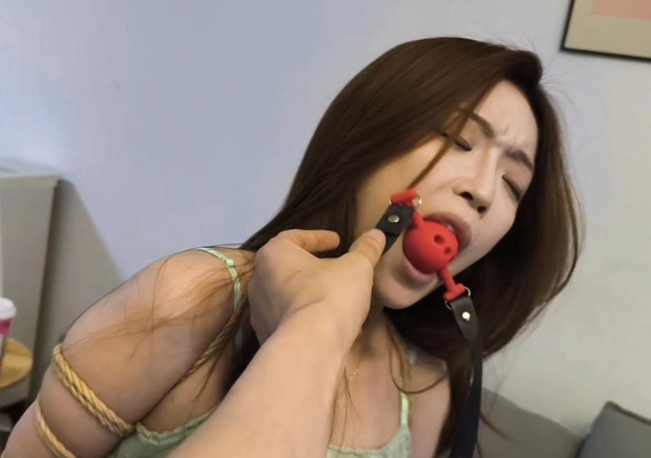 【禾一原创】（私人订制）《弟弟的爱好》弟弟紧缚姐姐强制tk 紧缚tk纯享版-2