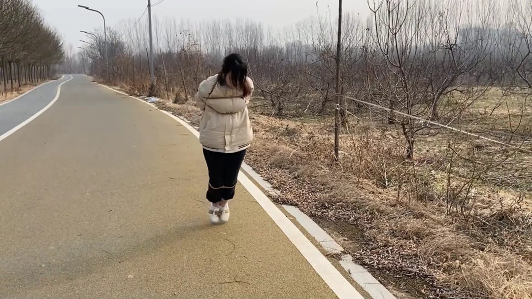 户外长时间捆绑蹦跳+户外驷马-13