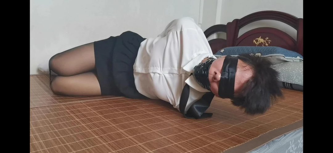 【花酿】黑丝制服自缚-3