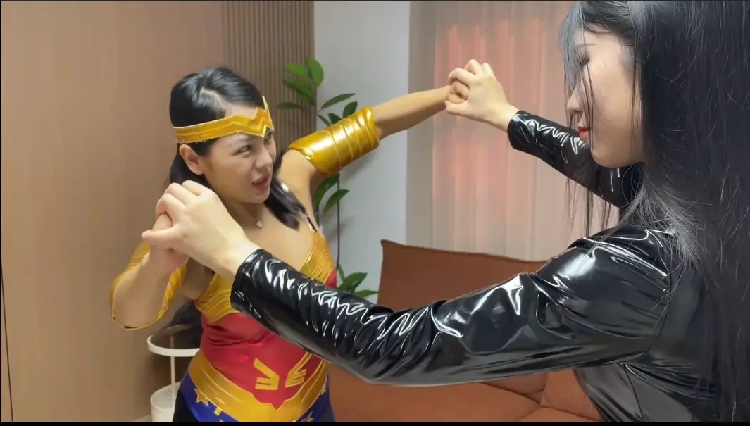 云雀女侠-神奇女侠ryona羞辱展示-8