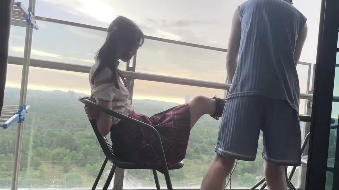 白天的阳台捆绑sp (上集)-4