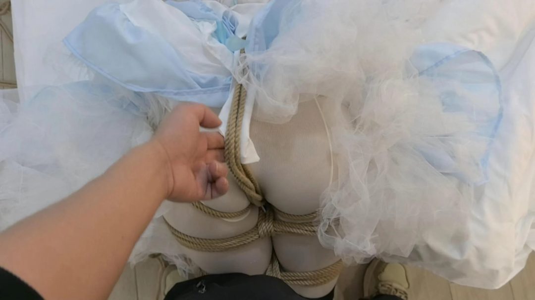 【定拍束缚lo娘限制行动】挺有趣的剧本 看着不难 操作起来一点都不简单 束缚小M限制行动 电击器稳定输出 分别用几种方式束缚 藏好玩具开关 让束缚中的M自行寻找关闭 一边电击-12 【定拍束缚lo娘限制行动】挺有趣的剧本 看着不难 操作起来一点都不简单 束缚小M限制行动 电击器稳定输出 分别用几种方式束缚 藏好玩具开关 让束缚中的M自行寻找关闭 一边电击-12