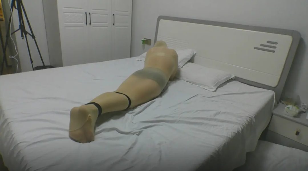 小姐姐丝袜睡袋全包-4