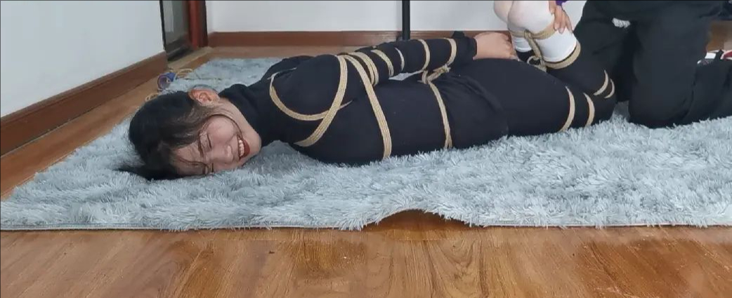 奥特曼：晋升舞蹈老师的小九，极限直臂勒嘴驷马+挠痒痒-2