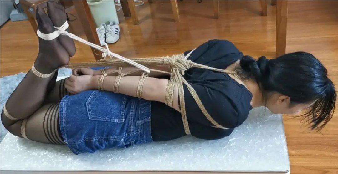 奥特曼：大家喜欢的K-WEN，柔韧性变差了...-4