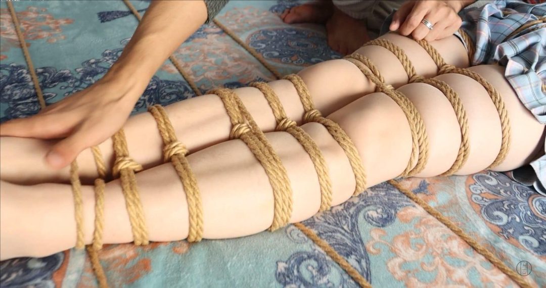 DID剧情片《变态继兄》（上）可怜女孩被继兄秘密囚禁家中折磨逼问-5