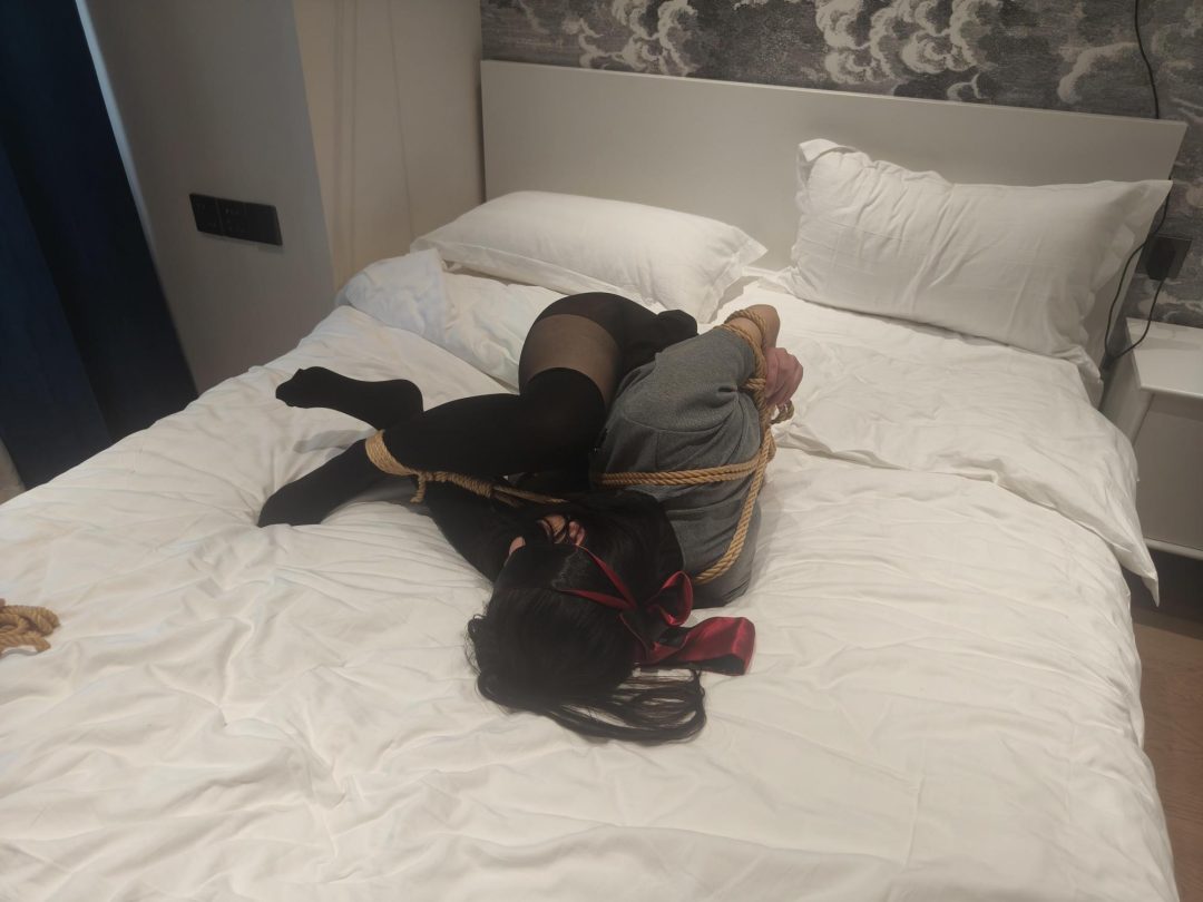 锦瑾黑丝+长筒袜tj下部-5
