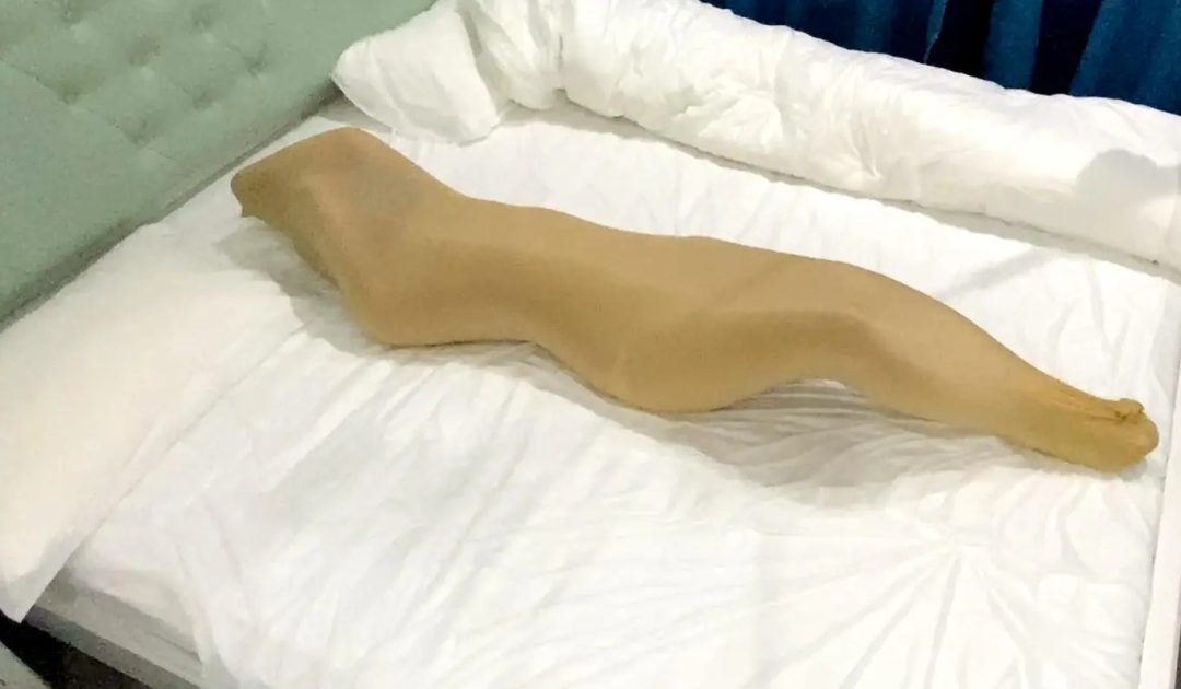小姐姐肉色丝袜睡袋全包-3