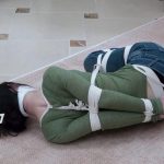 Hogtie 和 Balltie 哪個更難掙脫 第, 第 2 部分 - Balltied
