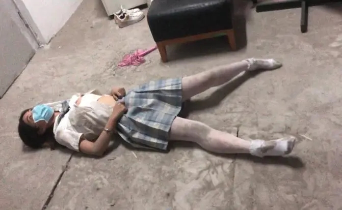 白丝jk妹子废弃仓库调教凌辱-7