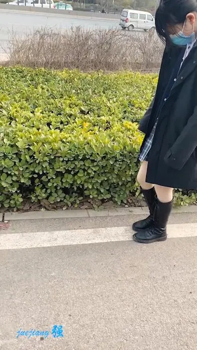 小舞羞耻的外出体验-2