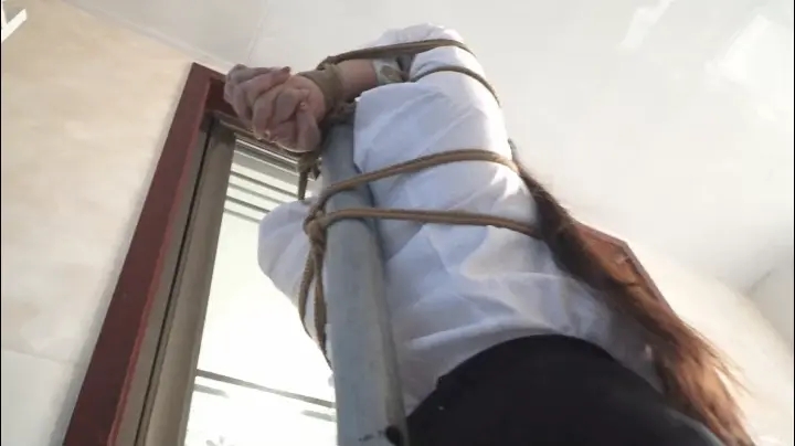 老师与学生03 男人回来发现群调两个美女-13