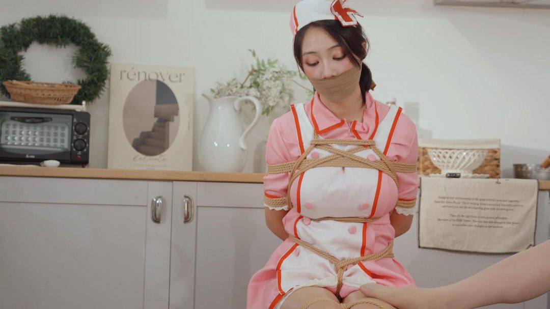 【红鲤鱼】家庭护士被家里的伪娘给捆绑了-4